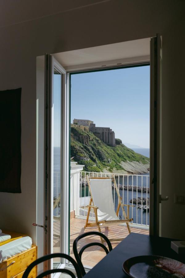 Torretta Corricella- Punta Dei Monaci Procida